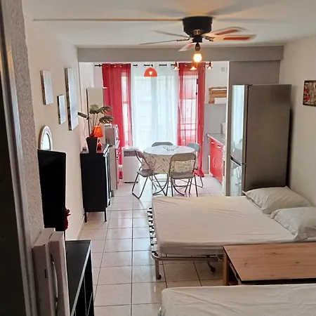 Beautiful Studio Close To The Apartament