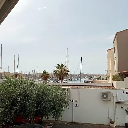 Apartament Beautiful Studio Close To The